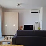 Central Skystudio דירה